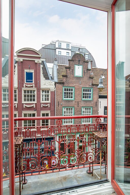 Reguliersdwarsstraat 87 B AMSTERDAM Reguliersdwarsstraat 87 B AMSTERDAM