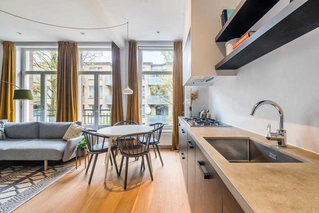 Vrolikstraat 296 2 AMSTERDAM Vrolikstraat 296 2 AMSTERDAM