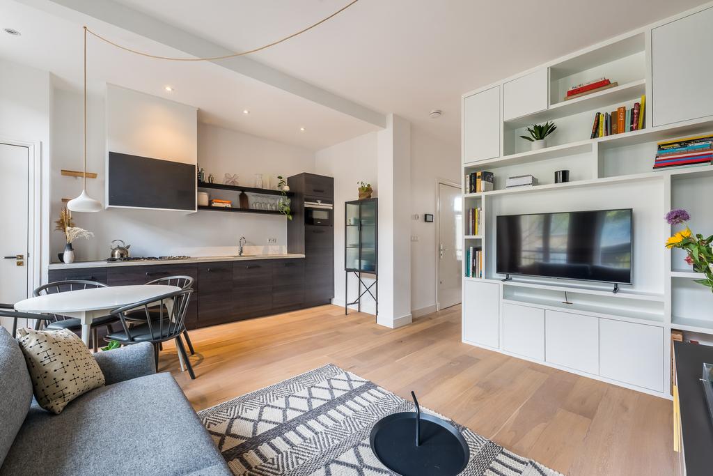 Vrolikstraat 296 2 AMSTERDAM Vrolikstraat 296 2 AMSTERDAM
