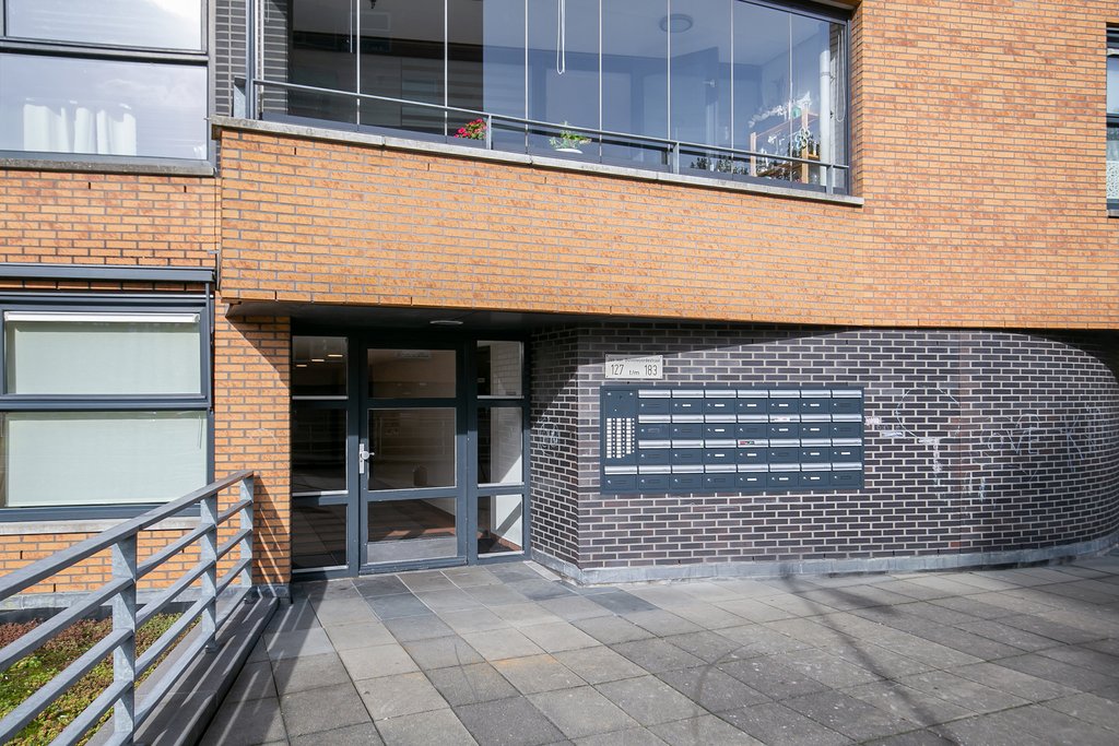 Jan van Duivenvoordestraat 151 +PP AMSTERDAM