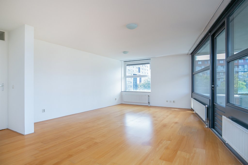 Jan van Duivenvoordestraat 151 +PP AMSTERDAM