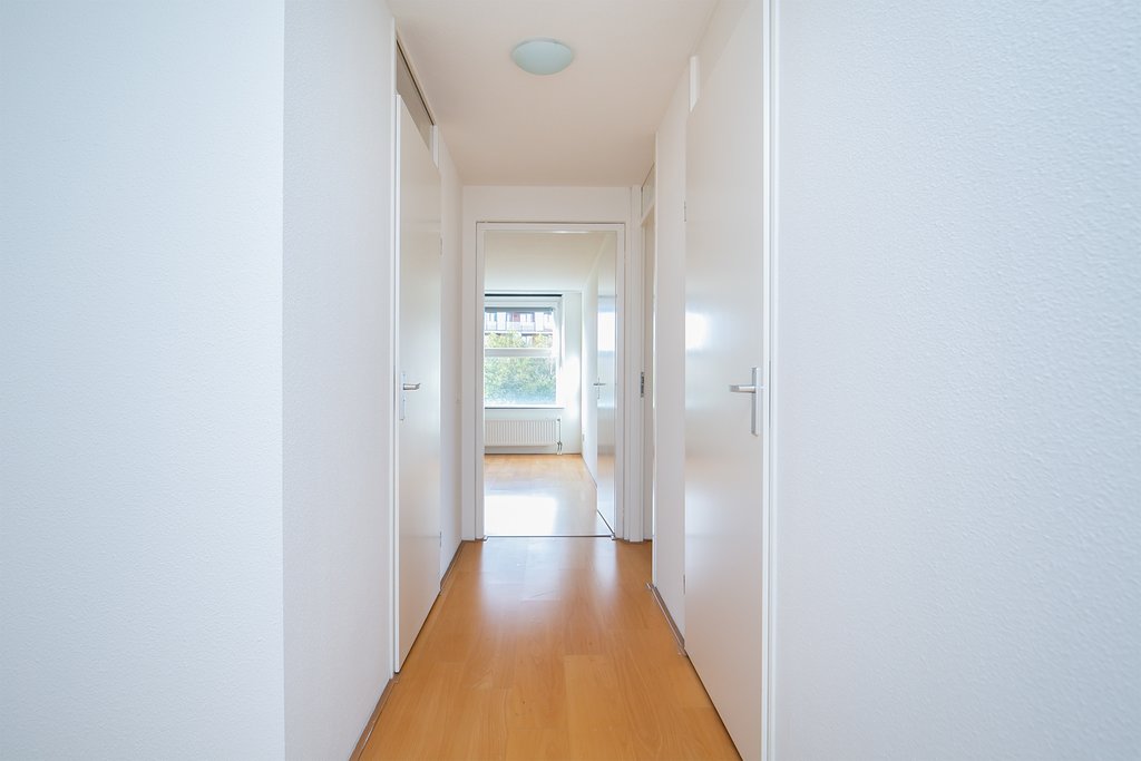 Jan van Duivenvoordestraat 151 +PP AMSTERDAM