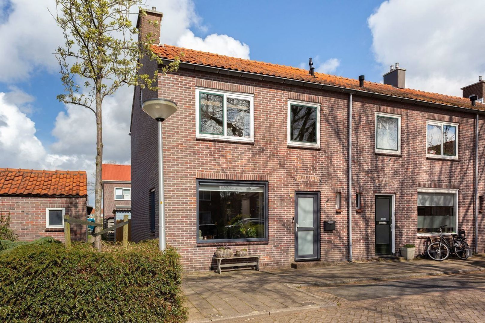 Anemonenstraat 1  LISSE